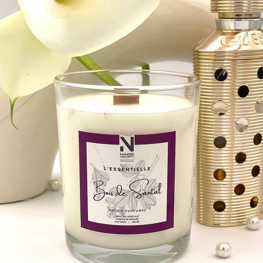Bougie parfumée Bois de Santal, cire végétale et verre transparent avec couvercle en bois naturel
