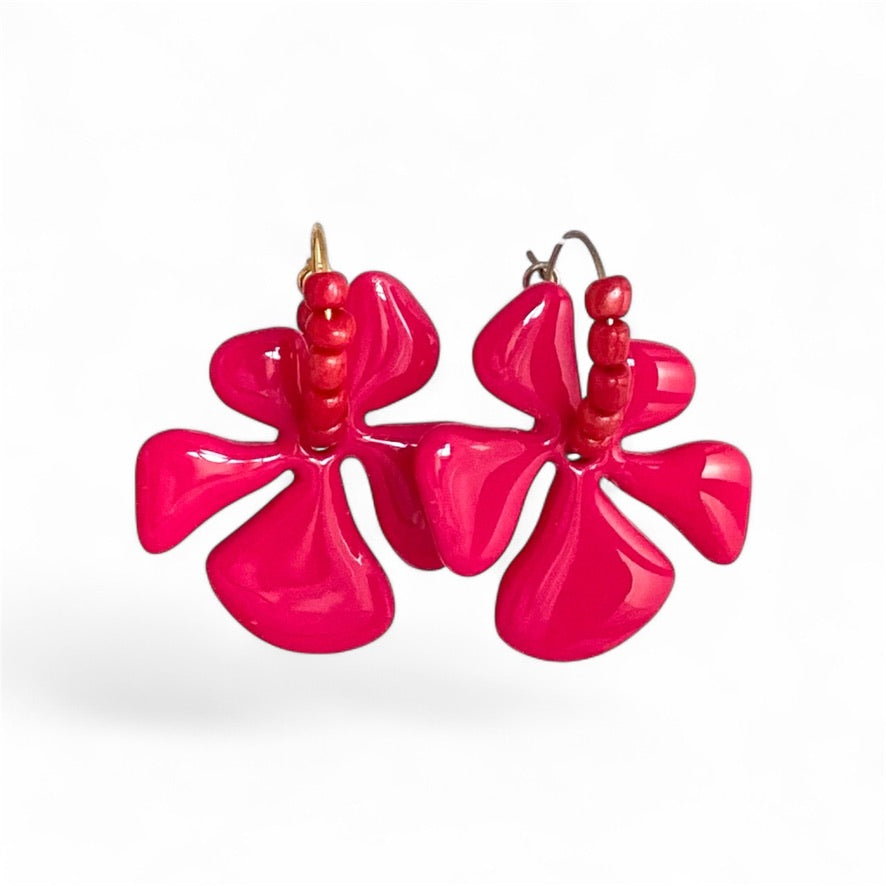 Boucles d'oreilles Palma en acier inoxydable, pampille florale en pâte polymère rose fushia et perles de rocaille nacrées