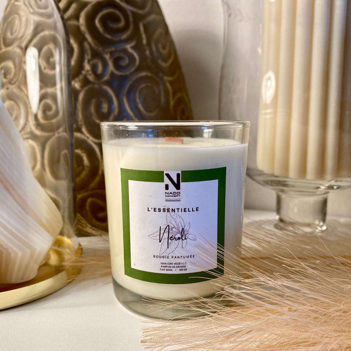 Bougie parfumée Néroli, cire végétale et verre transparent avec couvercle en bois naturel