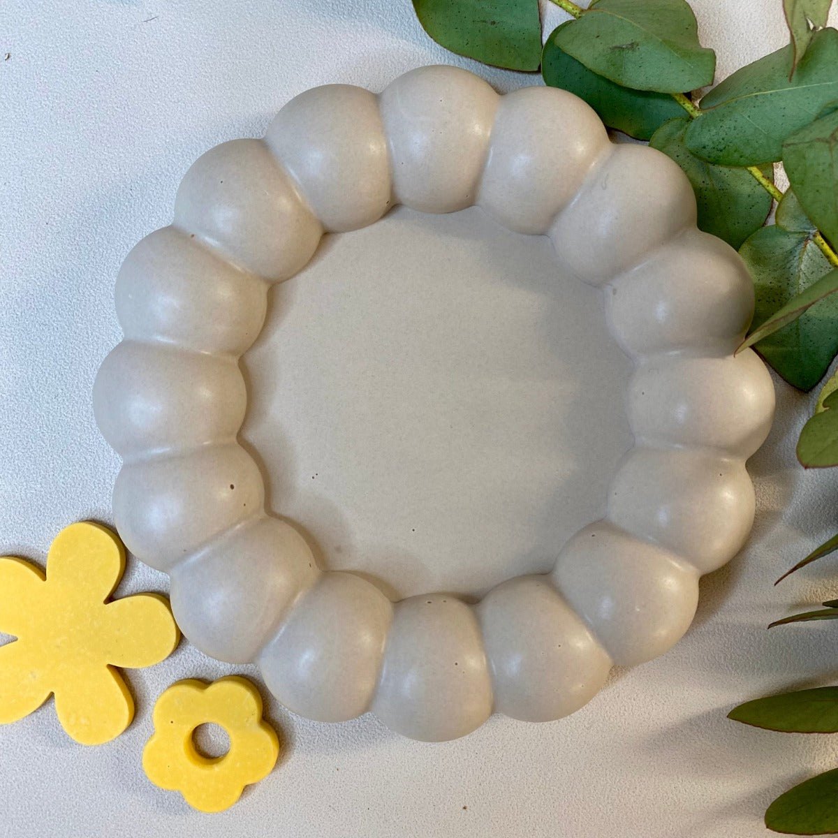Plateau rond en jesmonite bubble ombre brulée
