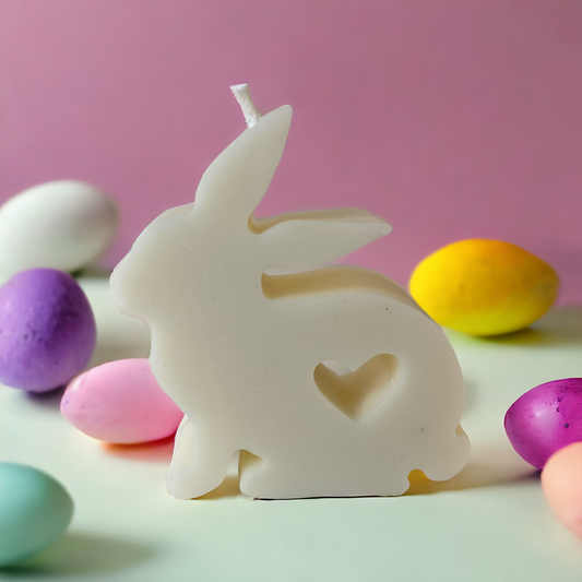 Bougie végétale parfumée lapin avec un coeur